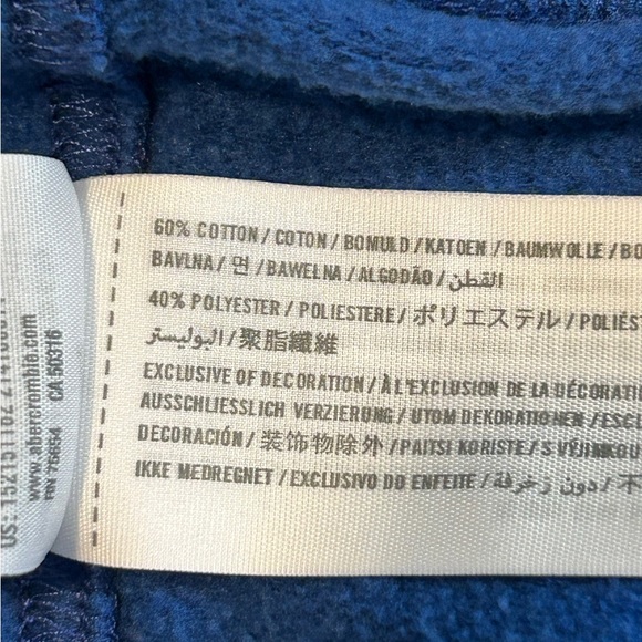 Abercrombie & Fitch sweater - Picture 5 of 7